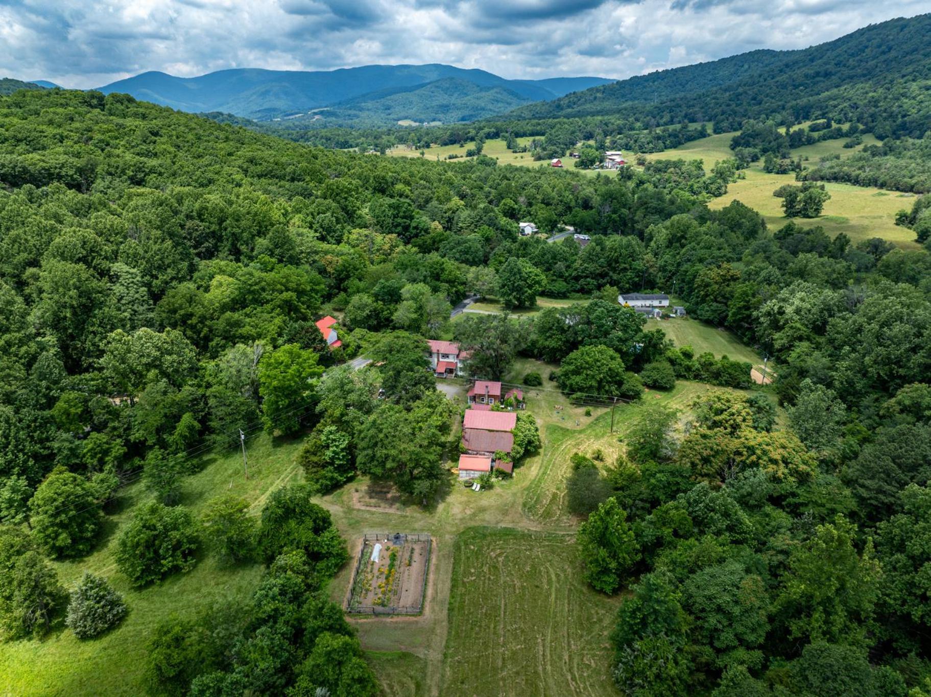 Earlysville Bliss Point Farm And B&B, Llc מראה חיצוני תמונה